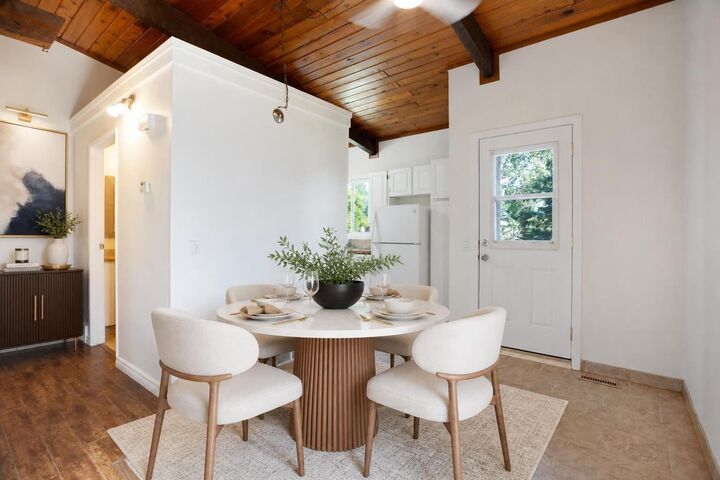 Property Photo:  2634 Oakmoor Drive SW  AB T2V 4E7 
