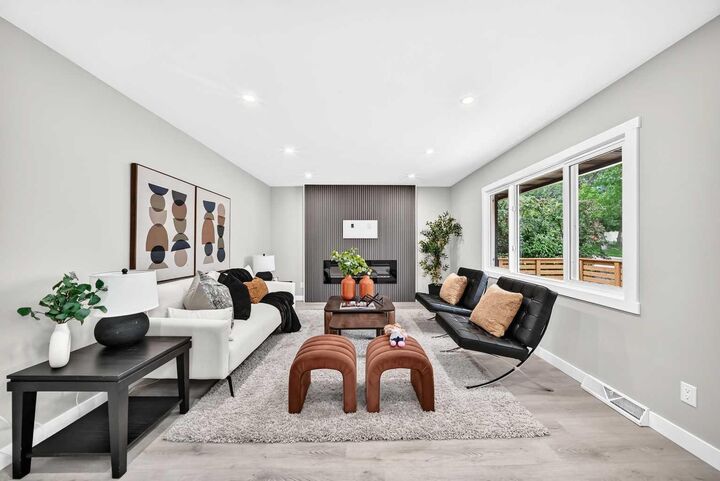 Property Photo: 3824 Brooklyn Crescent NW AB T2L 1H2