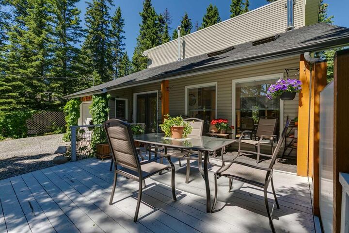 Property Photo: 43 Bracken Road AB T0L 0K0