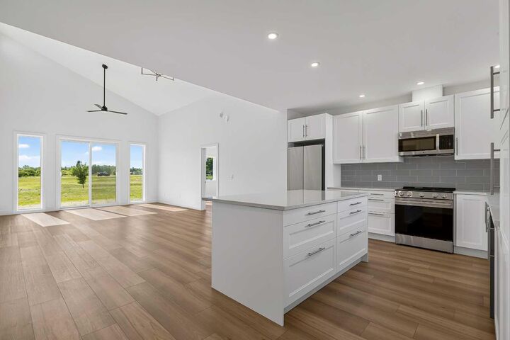 Property Photo: 8 Diamond Valley Close AB T0M 0L0