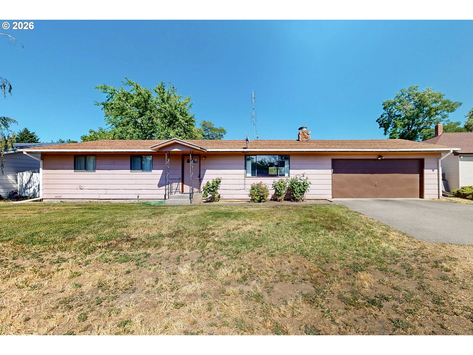 Property Photo:  516 Rose St  OR 97862 