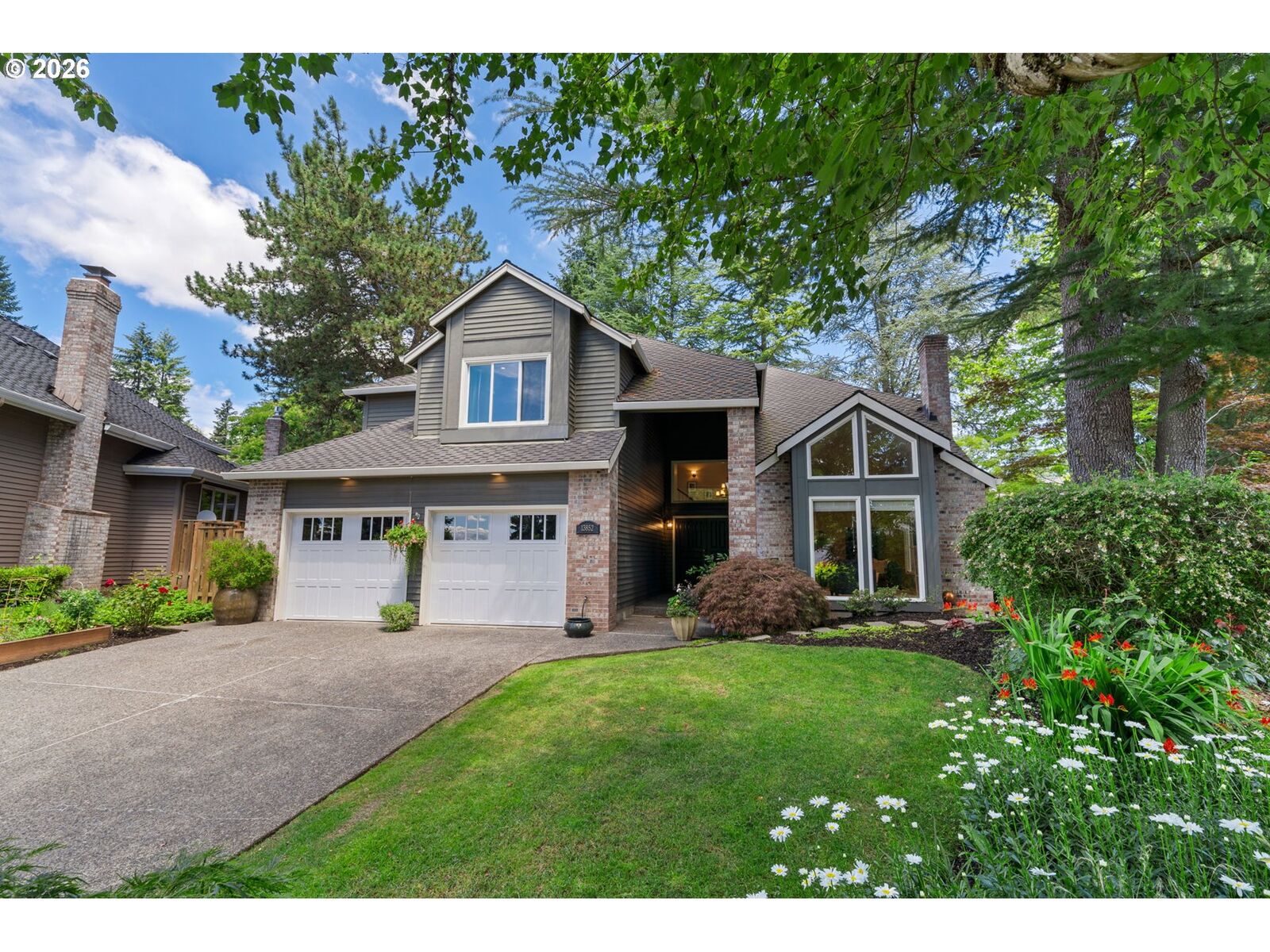 Property Photo:  13852 Taylors Crest Ln  OR 97035 