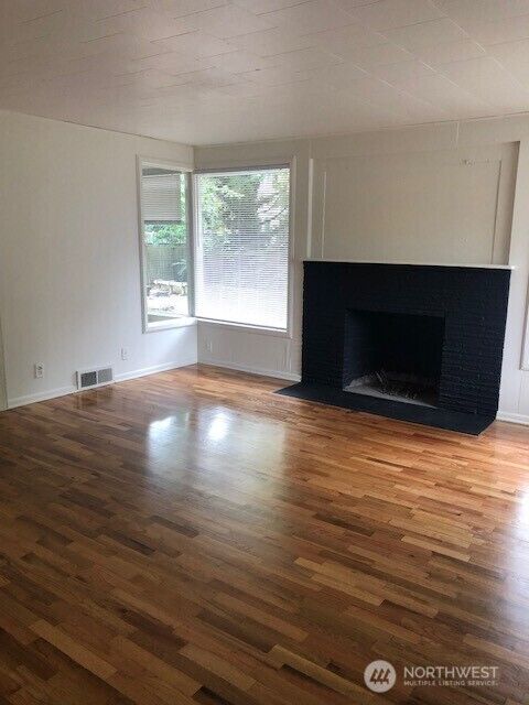 Property Photo:  5518  25th Avenue NE  WA 98105 