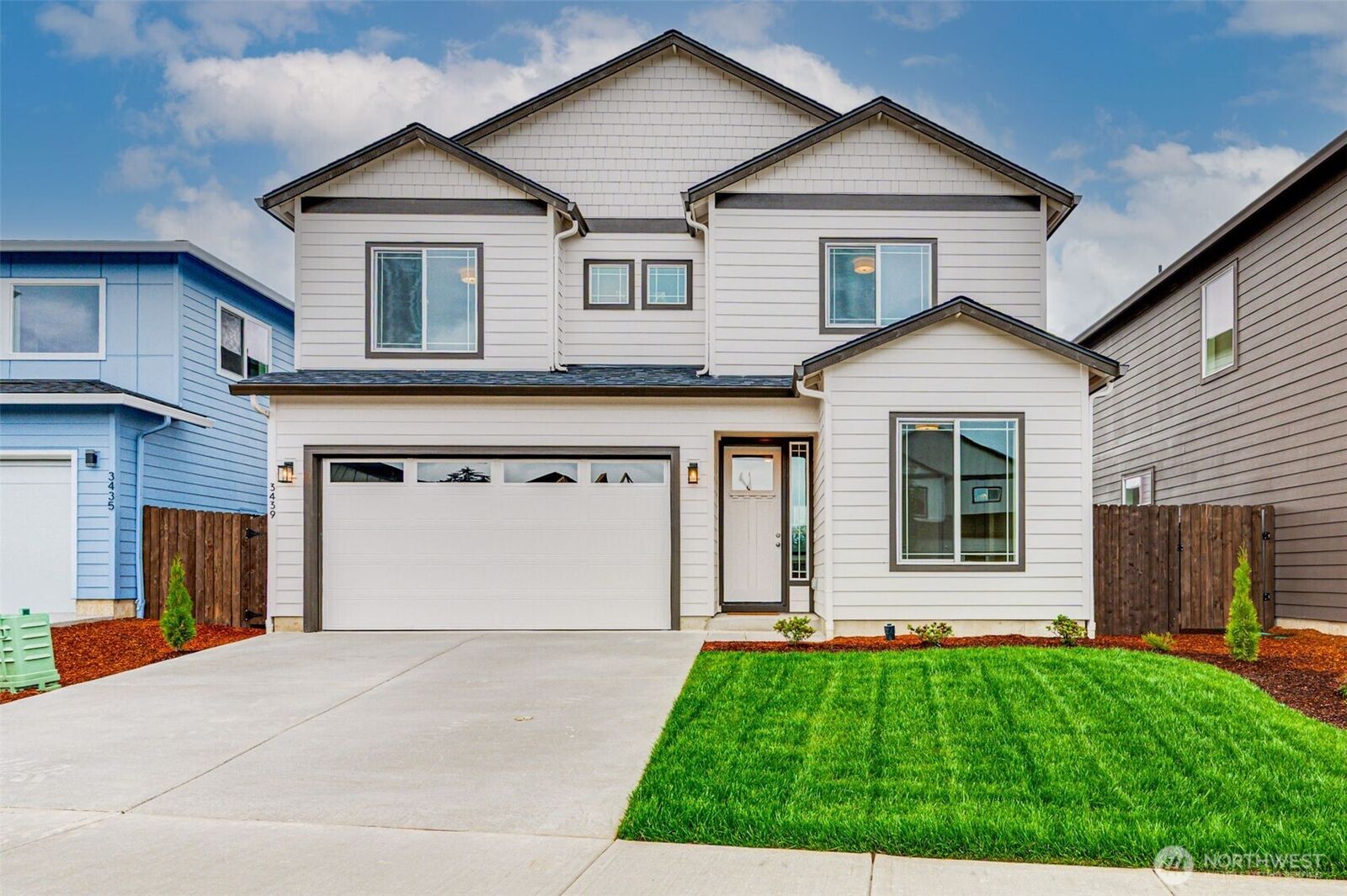 Property Photo: 3439 SE 8th Avenue WA 98604