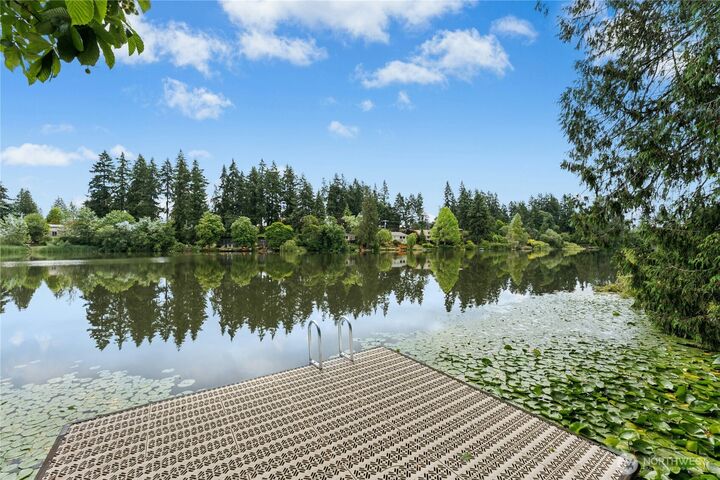 Property Photo:  1132 N 198th Street C302  WA 98133 