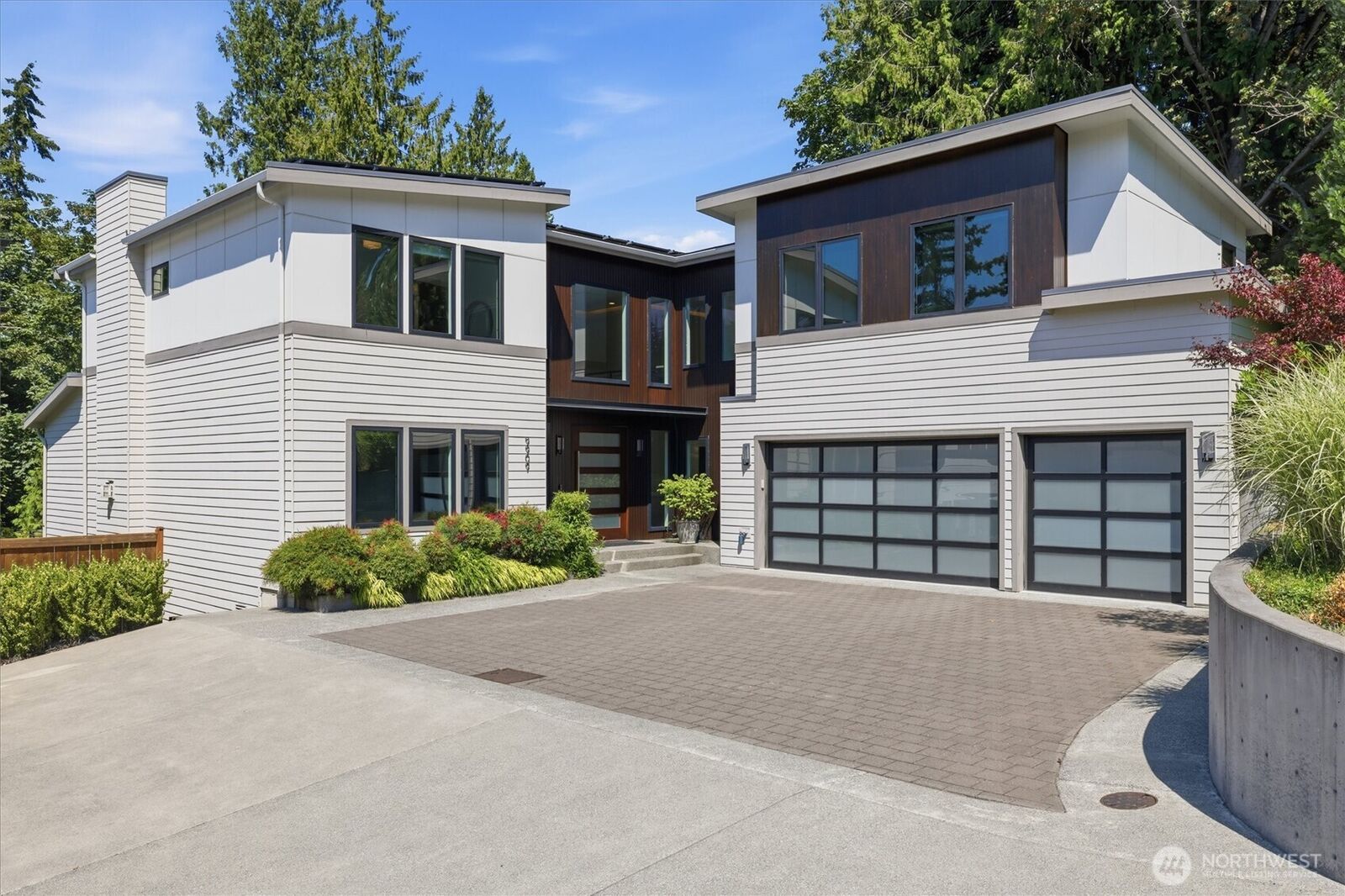 Property Photo: 9909 111th Avenue NE WA 98033