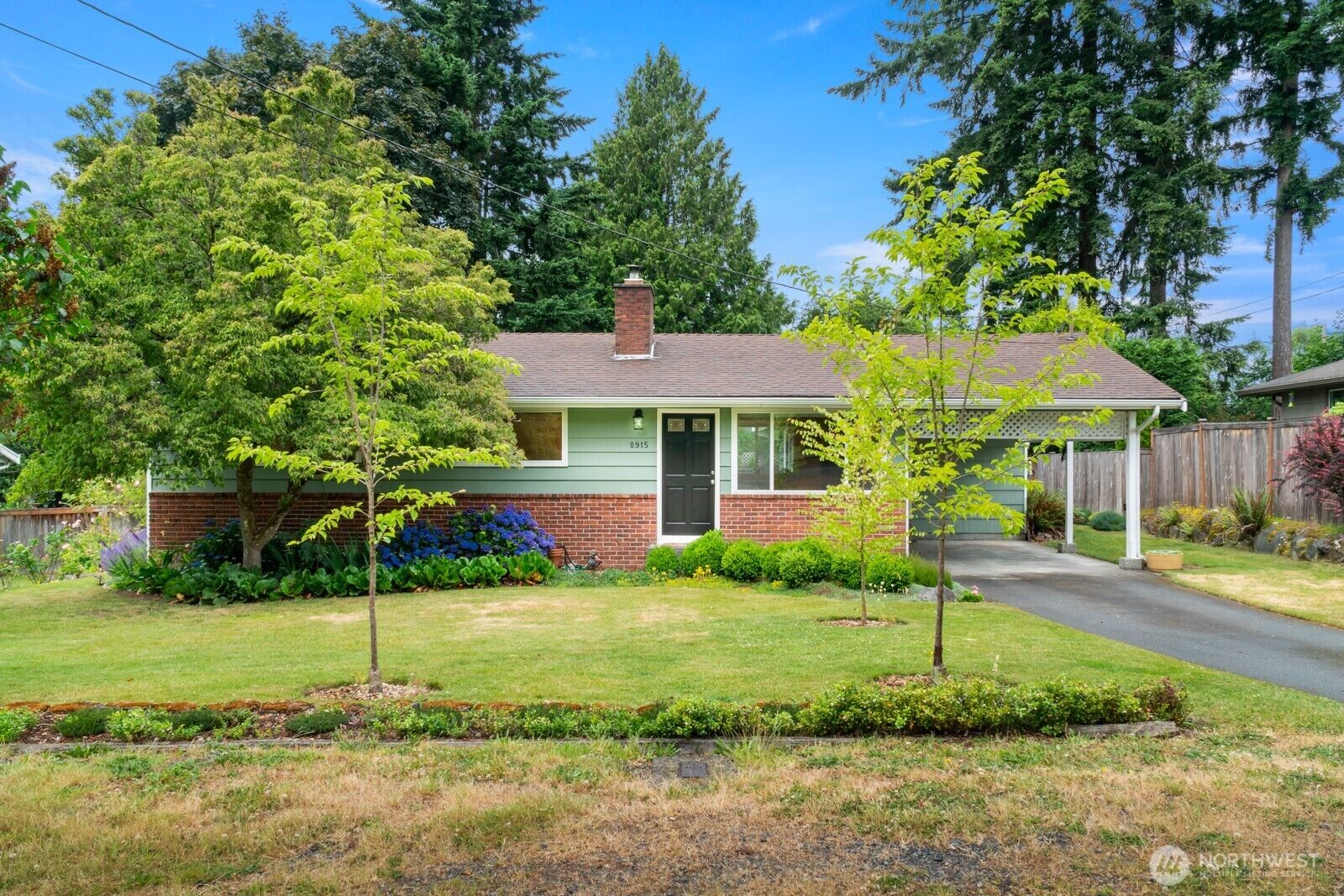 Property Photo: 8915 218th Street SW WA 98026