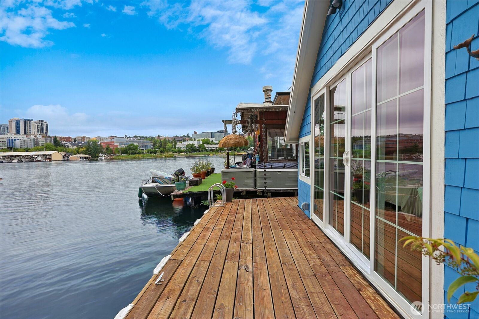Property Photo:  3146  Portage Bay Place  E B  WA 98102 