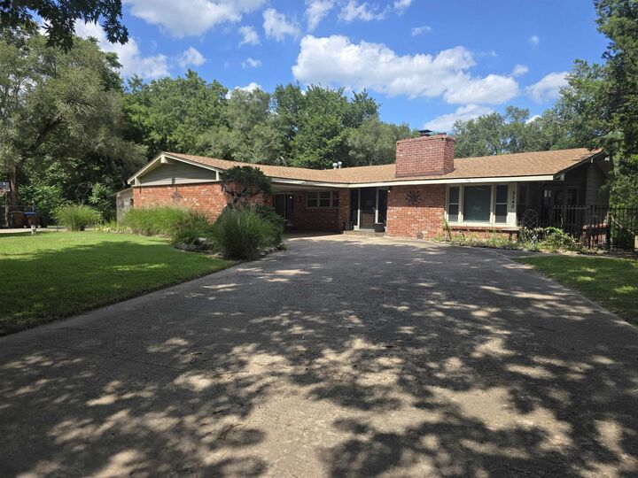 Property Photo:  5540 N Porter  KS 67204 