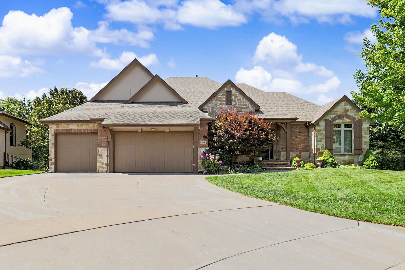 Property Photo:  13104 E Mainsgate Cir  KS 67228 