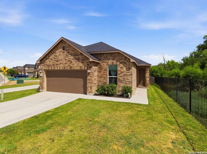 Property Photo: 11154 Charismatic TX 78245
