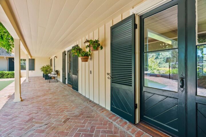 Property Photo: 31 S Circle Dr CA 95060