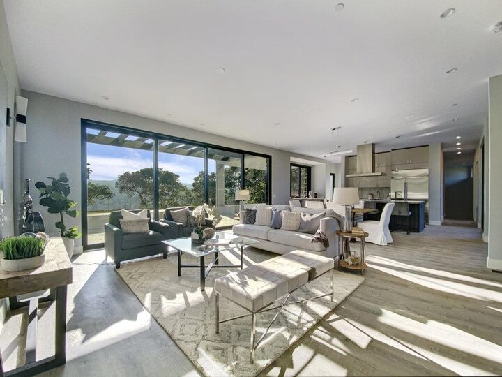 Property Photo:  10 Notre Dame Place  CA 94002 