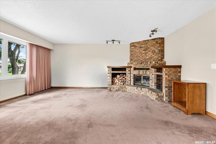 Property Photo:  7320 7th Avenue  SK S4T 0T1 