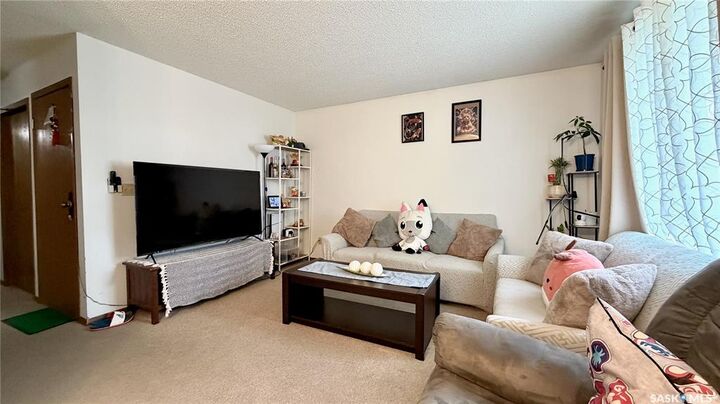 Property Photo:  409 109th Street W  SK S7N 1R8 