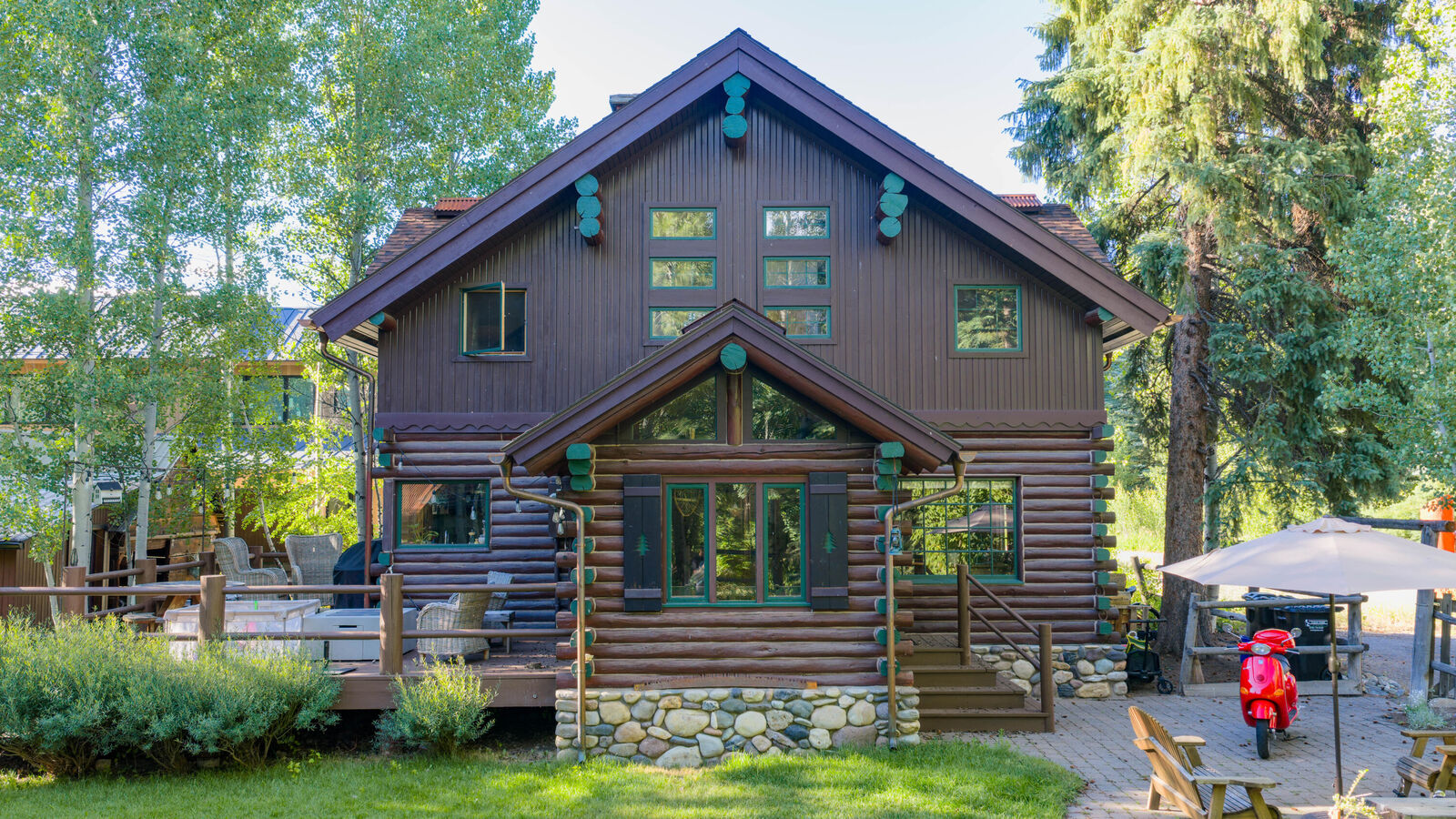 Property Photo:  712 Wood River Dr  ID 83340 
