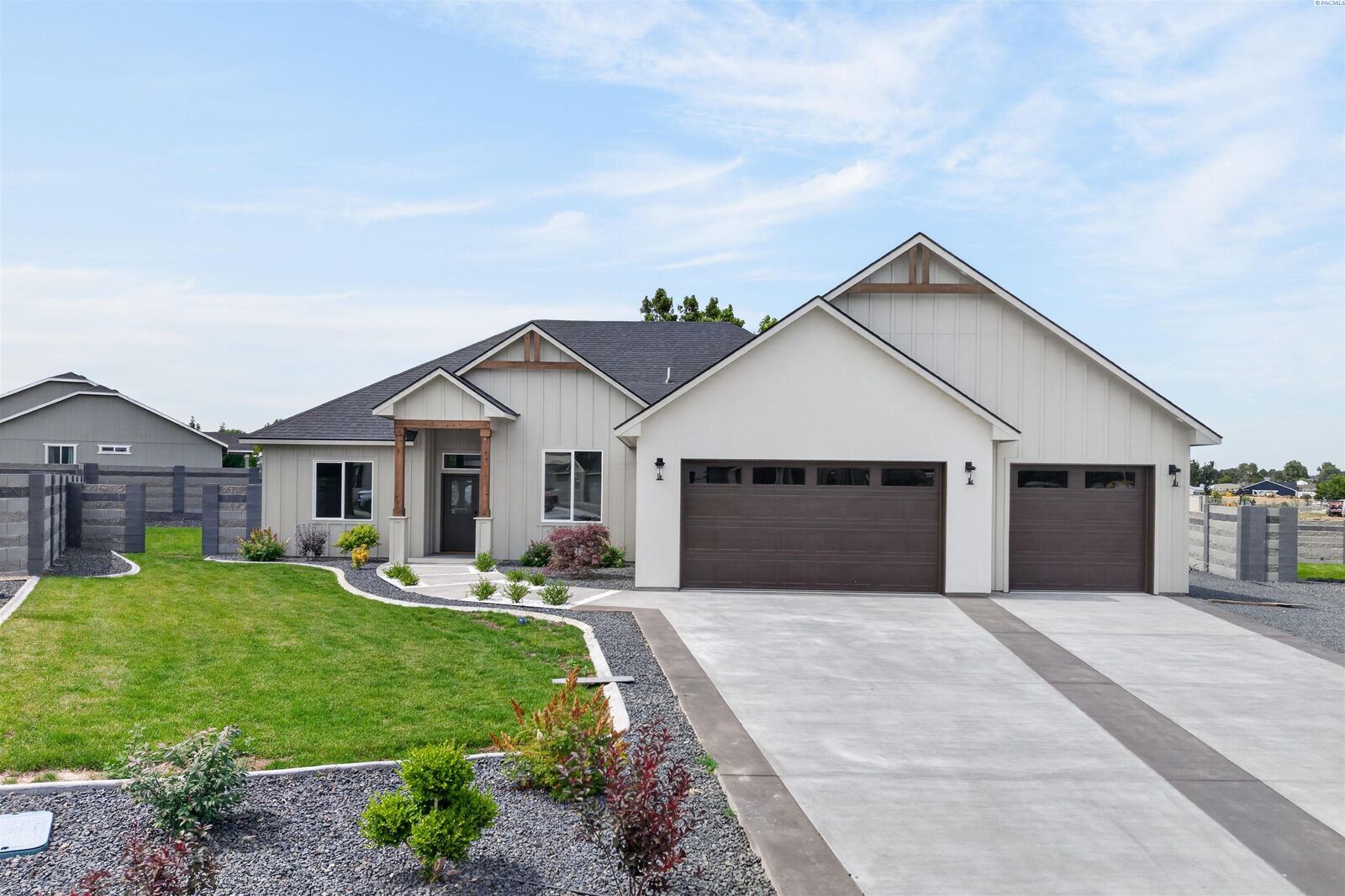 Property Photo: 7713 Allison Ct WA 99301