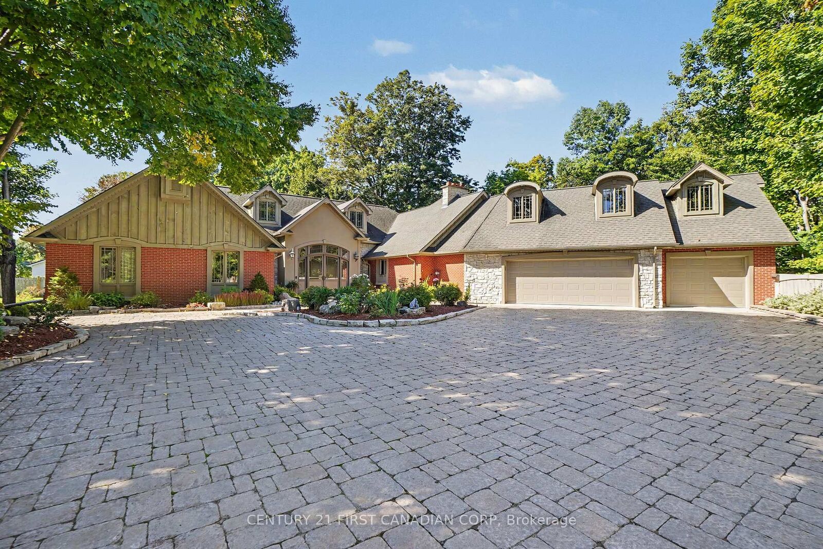 Photo de la propriété:  20 Stubbs Court  ON N4G 4P5 