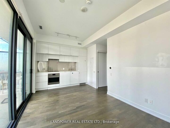Property Photo:  185 Roehampton Avenue 804  ON M4P 1R4 