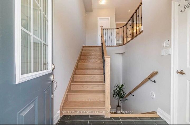 Property Photo: 3079 Postridge Drive ON L6H 0S1