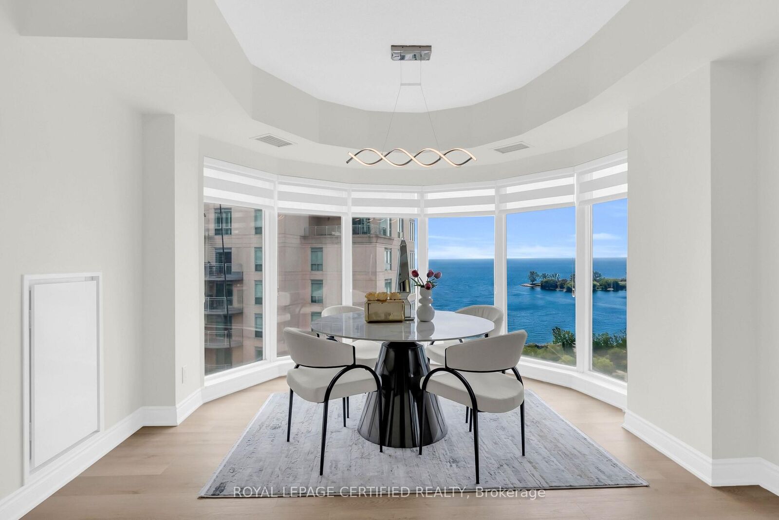 Property Photo:  2111 Lake Shore Boulevard W 1603  ON M8V 4B2 