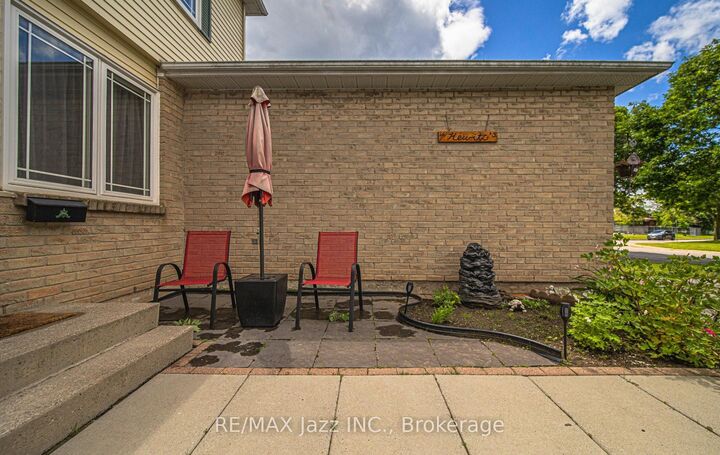 Property Photo:  1387 Ritson Road S  ON L1J 7M3 