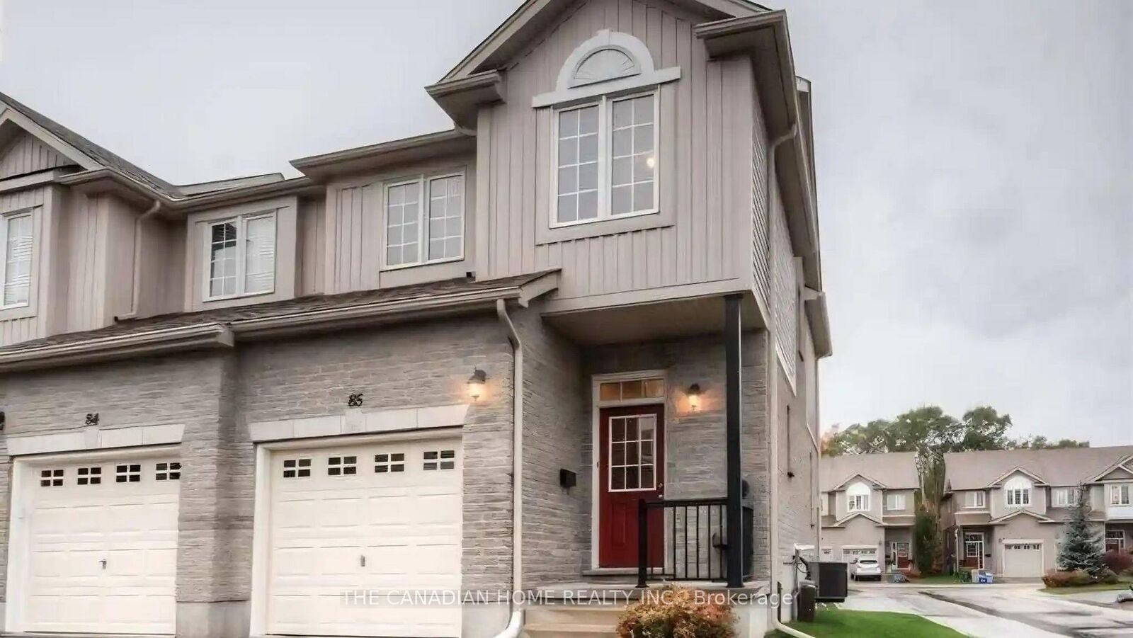 Property Photo:  105 Pinnacle Drive 85  ON N2P 1B8 