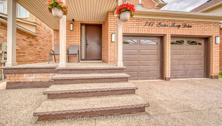 Property Photo:  211 Queen Mary Drive  ON L7A 1Y9 