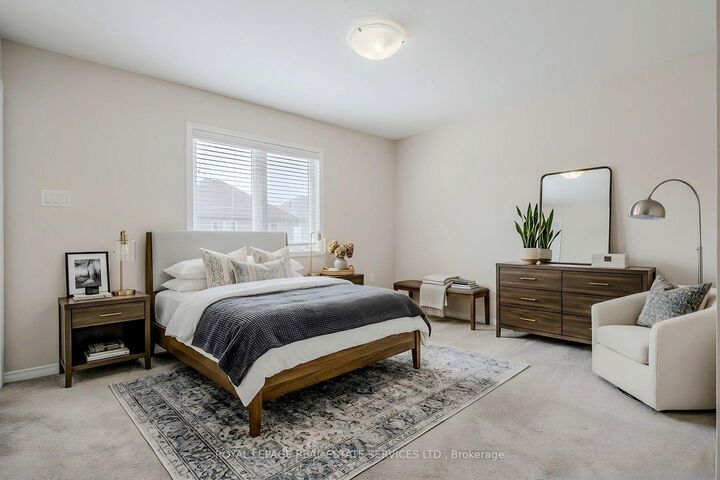 Property Photo: 152 Munro Circle ON N3T 5L5