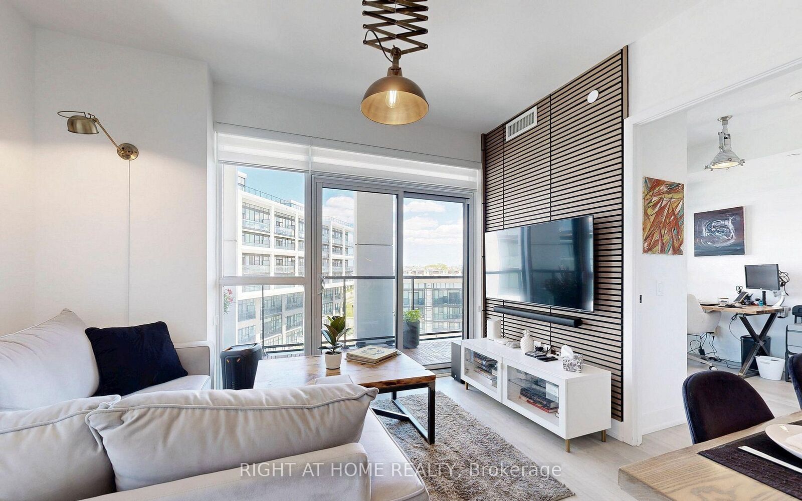 Property Photo:  50 George Butchart Drive 507  ON M3M 2H3 