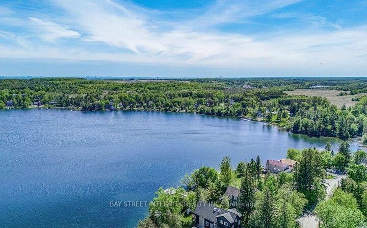Property Photo: 29 Balson Boulevard ON L4A 7X3