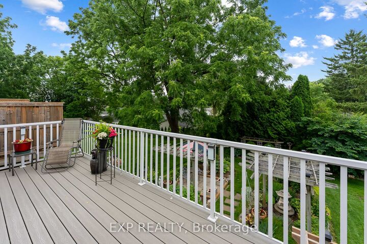 Property Photo:  9 Kinsman Court S  ON L0S 1E3 