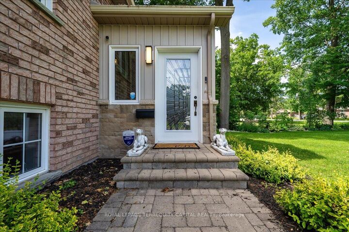 Property Photo:  1192 St. Vincent Street  ON L9X 0R2 