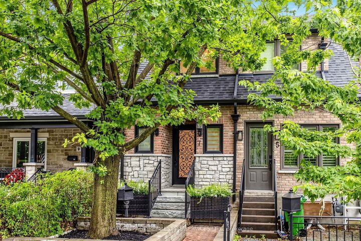Property Photo:  7 Sellers Avenue  ON M6E 3T4 