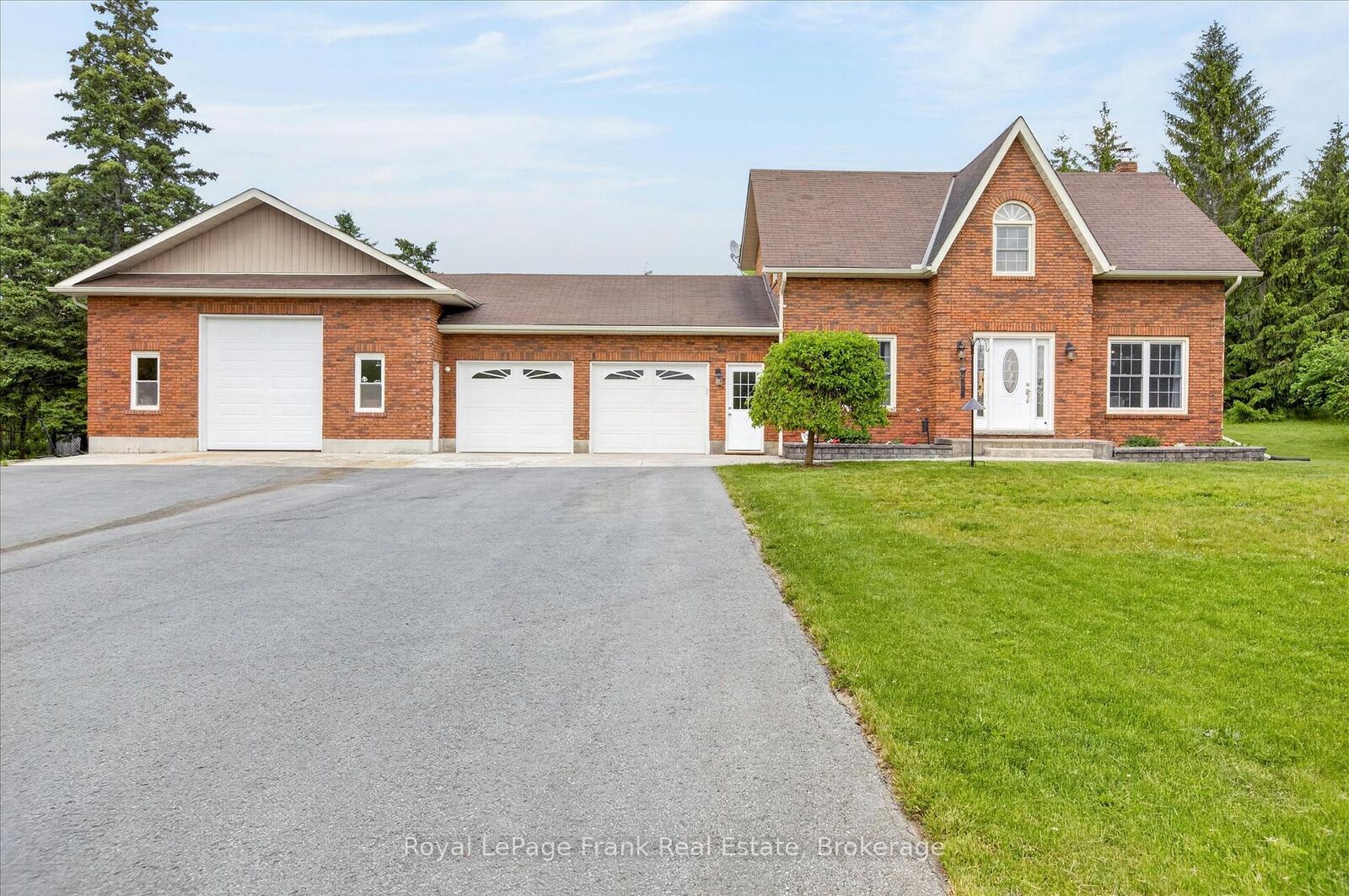 Property Photo: 837 Tindle Bay Road ON K9J 0C5