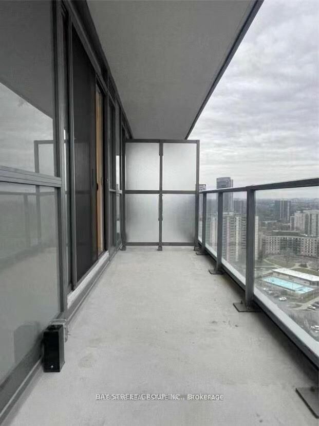 Property Photo: 32 Forest Manor Road 2504 ON M2J 0H2