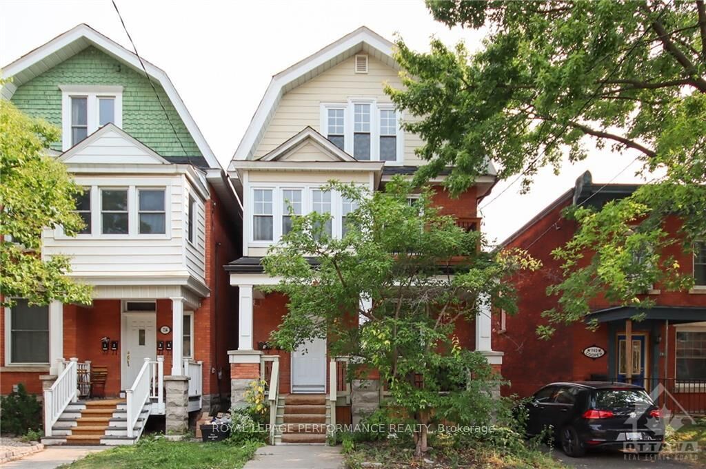 Property Photo:  736 Cooper Street E 3  ON K1R 5J6 