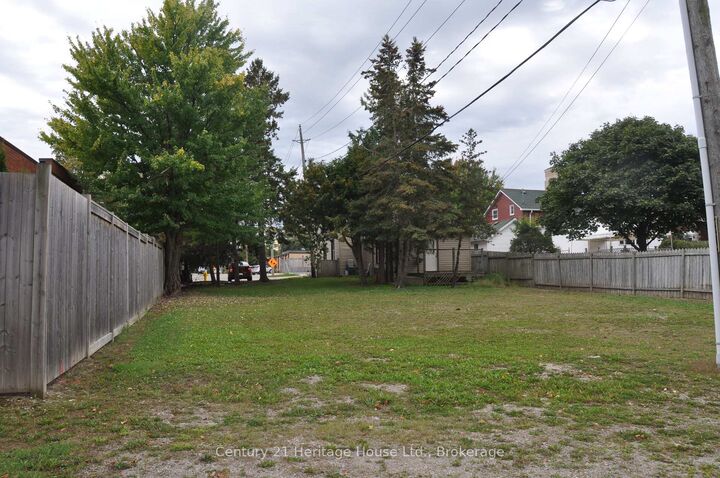 Property Photo: 50 Goderich Street E ON N0K 1W0