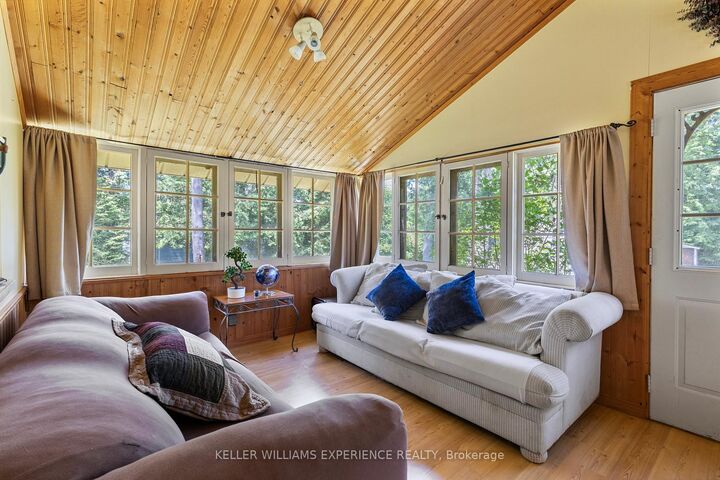 Property Photo: 10 Simcoe Road ON L0L 2E0