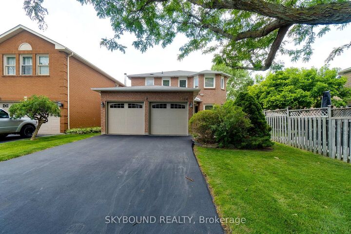 Property Photo:  