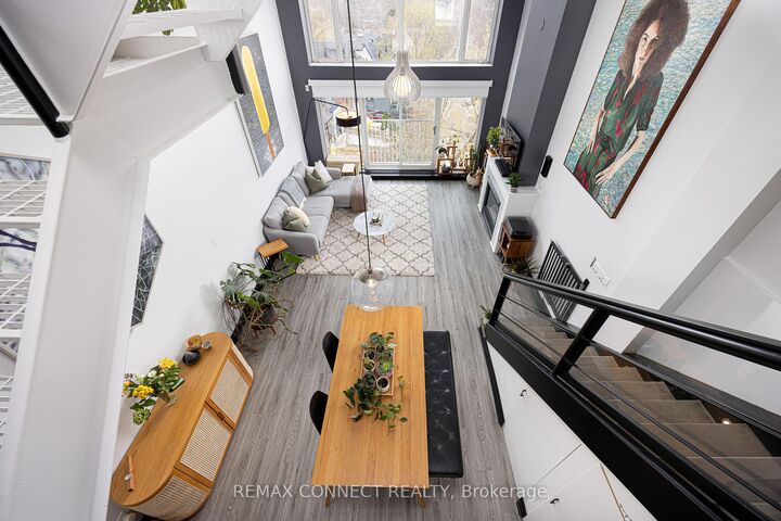Property Photo: 517 Kingston Road 4 ON M4L 1V5