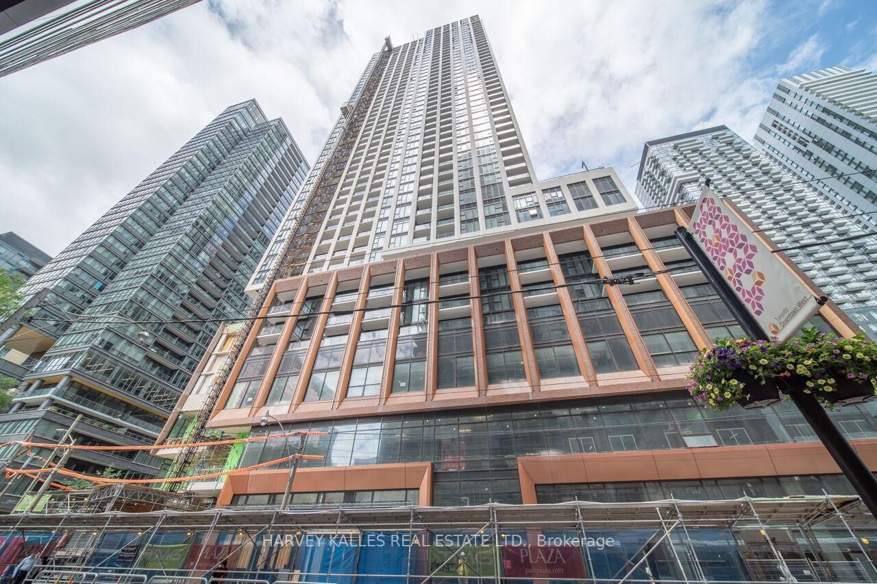 Property Photo: 400 King Street W 525 ON M5V 1K2