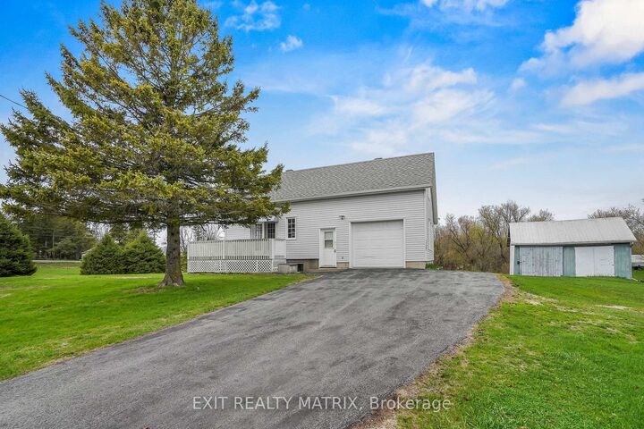 Property Photo: 17 Dubois Street ON K0B 1K0