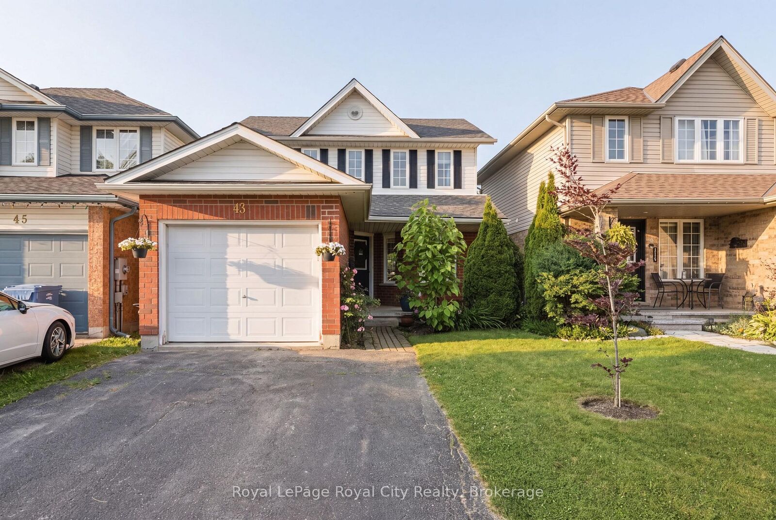 Property Photo: 43 Fletcher Court ON N1E 7G8