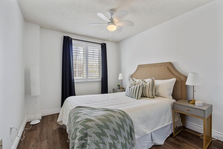 Property Photo: 10 Bassett Boulevard 216 ON L1N 9C8