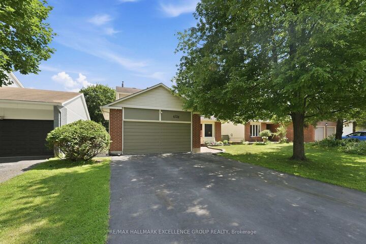 Property Photo:  6126 Vineyard Drive  ON K1C 2N6 