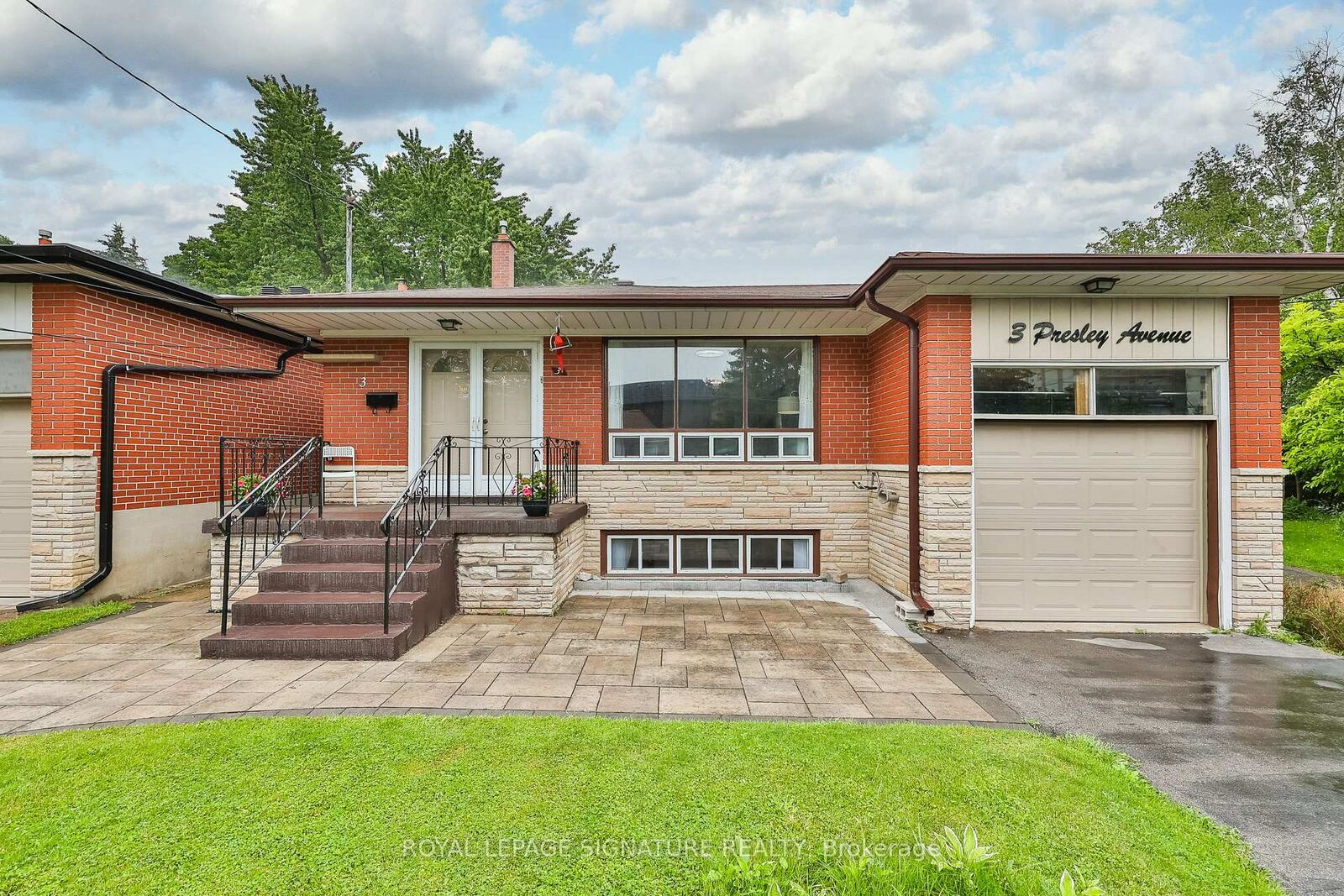 Property Photo: 3 Presley Avenue ON M1L 3P4