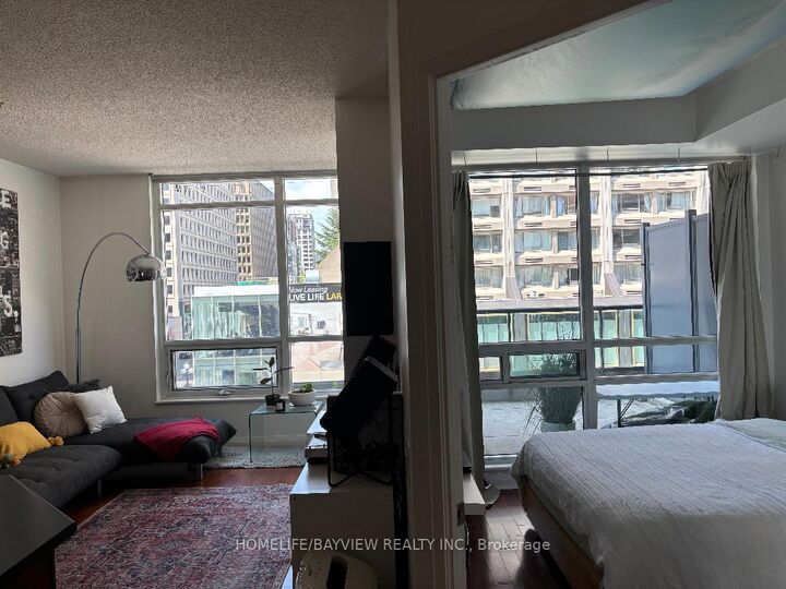 Photo de la propriété: 1121 Bay Street 405 ON M5S 3L9