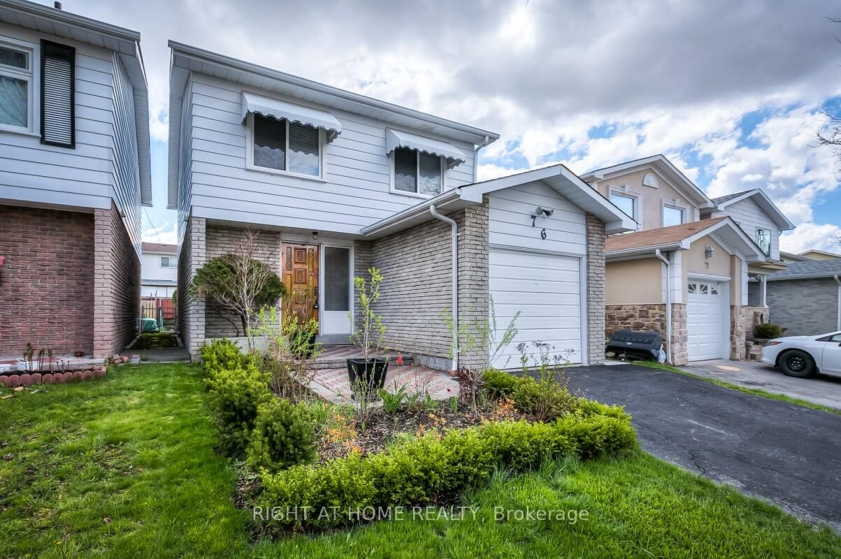 Property Photo:  76 Ashridge Drive  ON M1V 1P2 