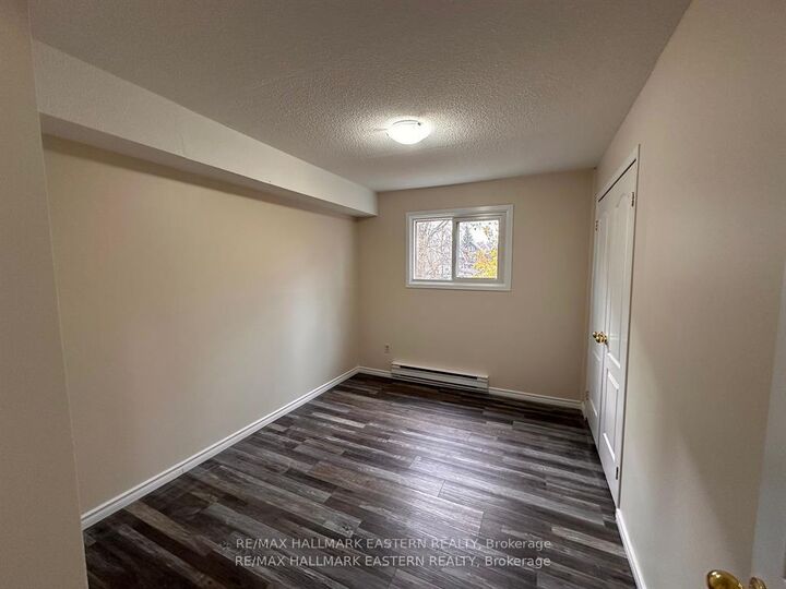 Property Photo:  106 Lansdowne Street 204  ON K9J 1Y1 